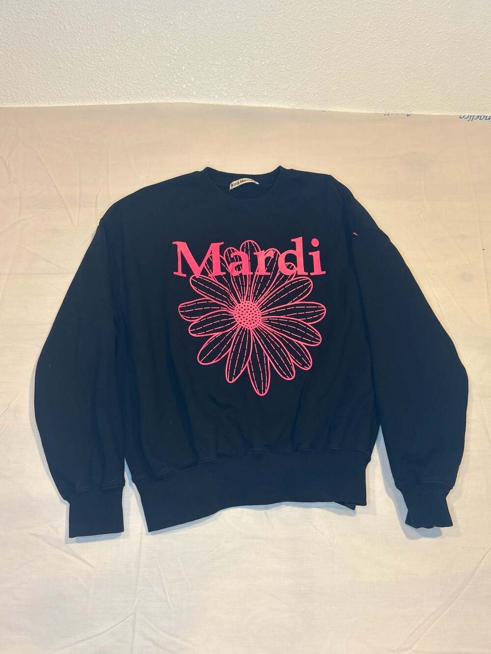 Mardi Mercredi Flower Sweatshirt in Black and Pink